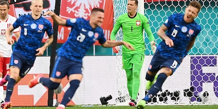 Szczesny autorete, Linetty gol: Polonia battuta dalla Slovacchia
