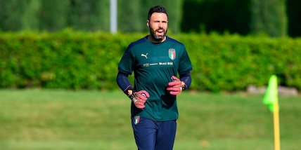 Juve, per il vice Szczesny resta in corsa Sirigu