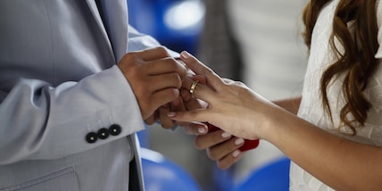 Banchetto nuziale con truffa: sposini fuggono con 13mila euro