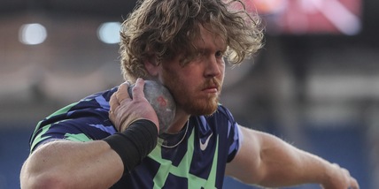 Lancio del peso, Crouser fissa il record del mondo a 23.37 metri