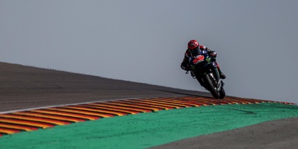 MotoGp Germania: Quartararo in testa nel warm-up, Rossi 11°