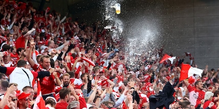 Euro 2020, allerta Covid: tifosi danesi positivi alla variante Delta