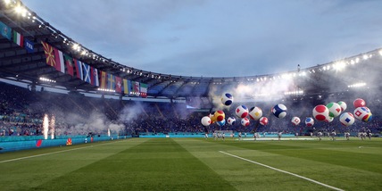 Costa: "Pubblico in Serie A? Da agosto stadi aperti al 25%"