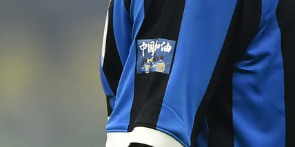 Stampava maglie dell'Inter, poi le vendeva online come originali