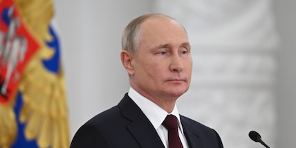 Putin: "Vaccinazione unica strada, ho fatto il vaccino Sputnik V"