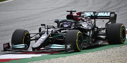 F1, Gp Austria: Hamilton comanda le libere 2, Ferrari indietro