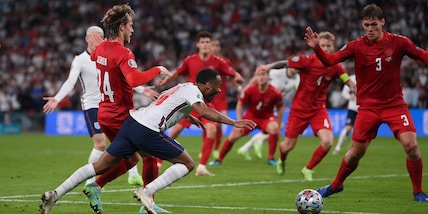 Sterling, il rigore fa discutere anche in Inghilterra: "Inventato"