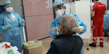 Covid, il bollettino odierno: 1.400 nuovi casi e 12 vittime