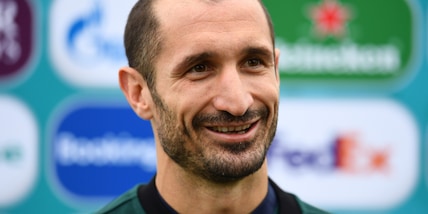 Chiellini: "Per anni ho chiesto Kane alla Juve, chiedete a Paratici"