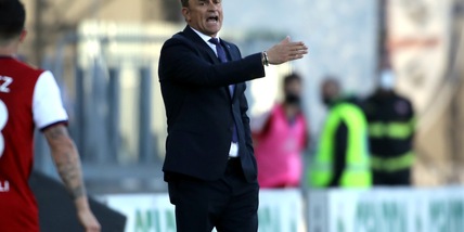 Cagliari, via al ritiro: le convocazioni di Semplici