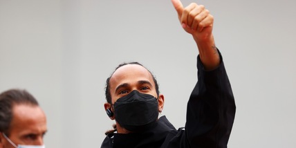 F1: Hamilton difende i giocatori dell'Inghilterra dopo gli insulti razzisti