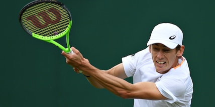 De Minaur, niente Olimpiadi: è positivo al Covid