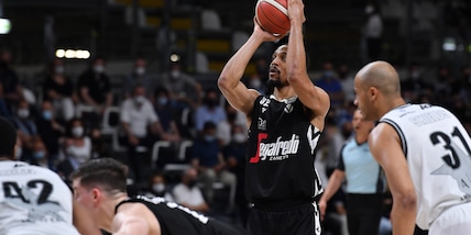 Sollievo Virtus Bologna: Vince Hunter squalificato 3 mesi