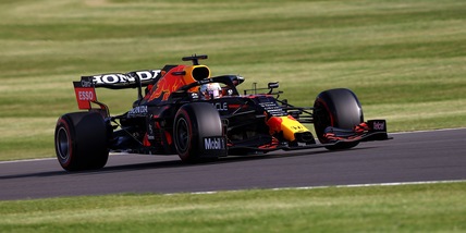 F1, Gp Gran Bretagna: Verstappen precede le due Ferrari nelle FP2