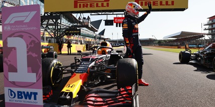 F1, Verstappen show a Silverstone: "Che strano fare la pole position così"