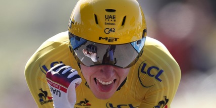 Tour de France: van Aert re della crono, Pogacar difende il primato