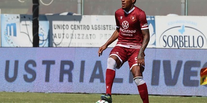 Reggina, rescissione del contratto per Mastour