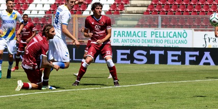 Reggina, Rolando va al Catanzaro