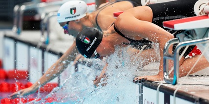 Olimpiadi, Pellegrini super: record italiano e finale con la 4x100 misti