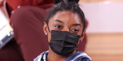 Tokyo 2020, continua la crisi di Biles: no al corpo libero