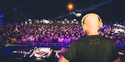 Covid, chiusa a Riccione una discoteca dove si ballava