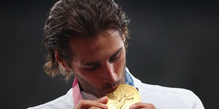 Tokyo 2020, Tamberi riceve la medaglia d'oro: è festa azzurra