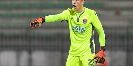 Crotone, il portiere Crespi passa al Renate in prestito