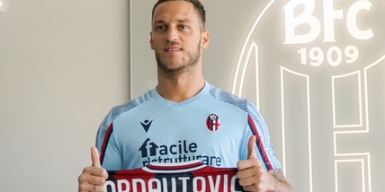 Bologna, Dijks e Arnautovic saltano il Liverpool