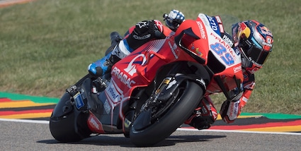 MotoGp, Gp Stiria: Martin fa segnare il miglior tempo in qualifica, Rossi 17°