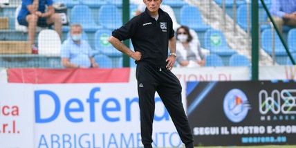 Cosenza, il nuovo allenatore è Zaffaroni