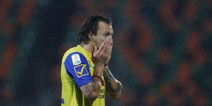 Crotone, arriva Mogos: era svincolato dal Chievo