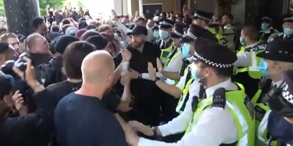 No vax assediano la Bbc, ma sbagliano sede