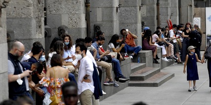 Covid, non solo Sardegna e Sicilia: quali Regioni rischiano la zona gialla