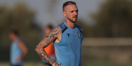 Lazio, verso il Milan con l'allarme Lazzari