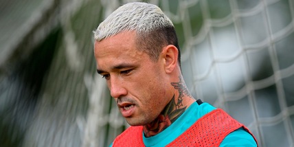 Cagliari, si allontana Nainggolan. Vicino l'accordo con l'Anversa