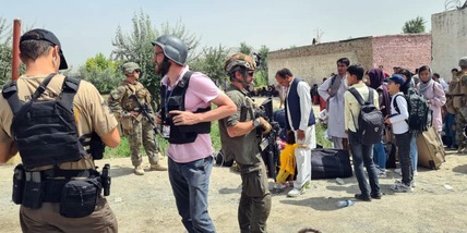 Afghanistan: prosegue il ponte aereo, altri 400 verso Roma