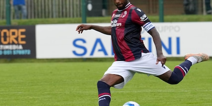 Bologna, ceduto Denswil al Trabzonspor in prestito