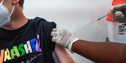 Covid, verso l'obbligo vaccinale: ok dalla Consulta di Bioetica