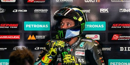 MotoGp, Rossi: "Mia madre e mio padre mi spinsero a non fermarmi nel 2020"