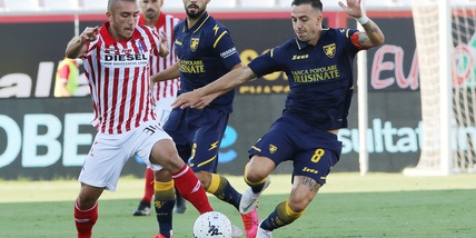 Il Frosinone espugna Vicenza 2-0: Di Carlo resta a 0 punti