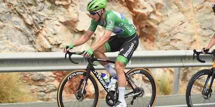 Jakobsen, è tris alla Vuelta: Eiking ancora leader, Ciccone out