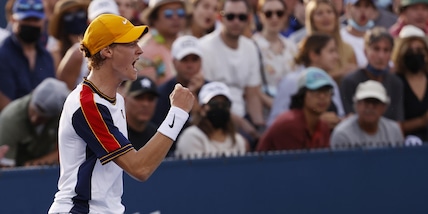 Us Open, Sinner vola al terzo turno: Svajda ko in quattro set