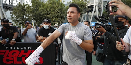 Boxe, rimandato il rientro sul ring di De la Hoya: è positivo al Covid