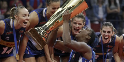 Le azzurre esultano: "abbiamo fatto qualcosa di grandioso"