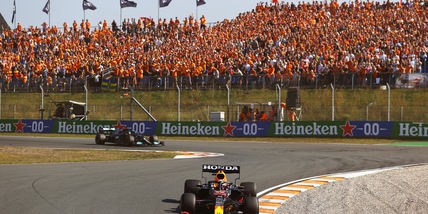 F1, Gp Olanda: Verstappen vince davanti a Hamilton. 5° Leclerc