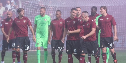 Salernitana, visita della società prima dell'allenamento