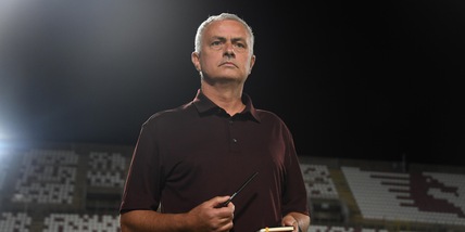 Roma, Mourinho: "Mille panchine? Non mi sorprende più nulla"