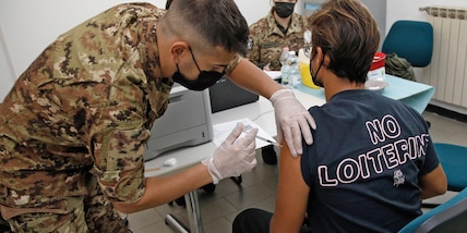 Iss, forte protezione nei vaccinati: -96% rischi intensive e morti