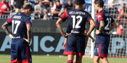 Cagliari in campo agli ordini del preparatore atletico