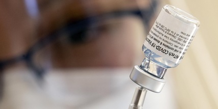 Stati Uniti, la terza dose del Pfizer solo per gli over 65